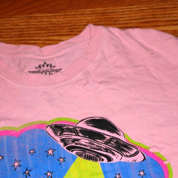 OutKast Thrashed Distressed Graphic Tee - Size S - Picture 4 of 12